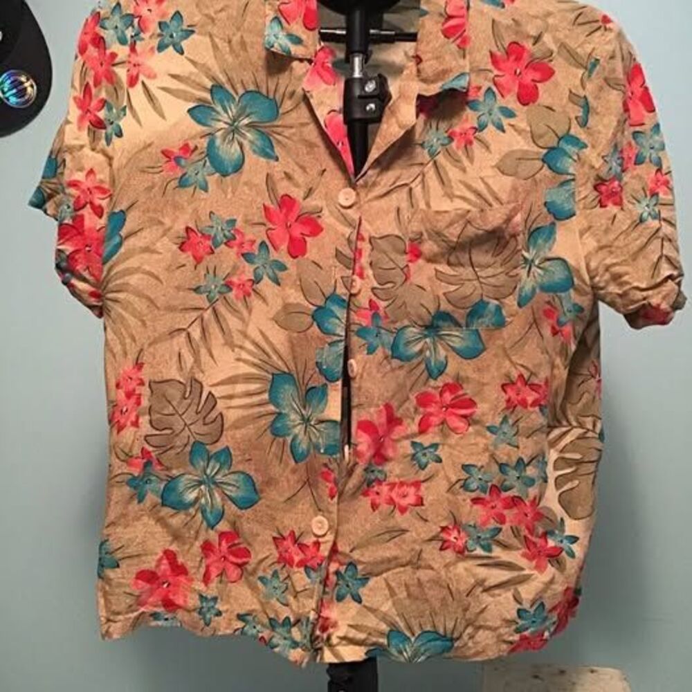 Sag Harbor Women's Short Sleeve Floral Rayon Button Down Shirt